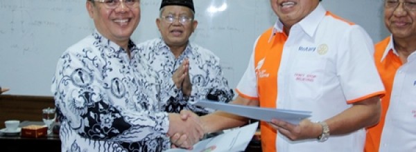 Kerjasama PGRI dengan Rotari Club Indonesia di Resmikan